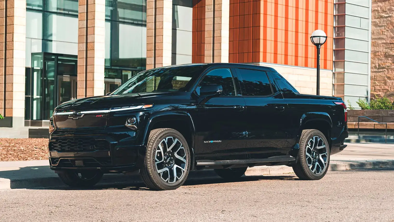 2025 Silverado EV
