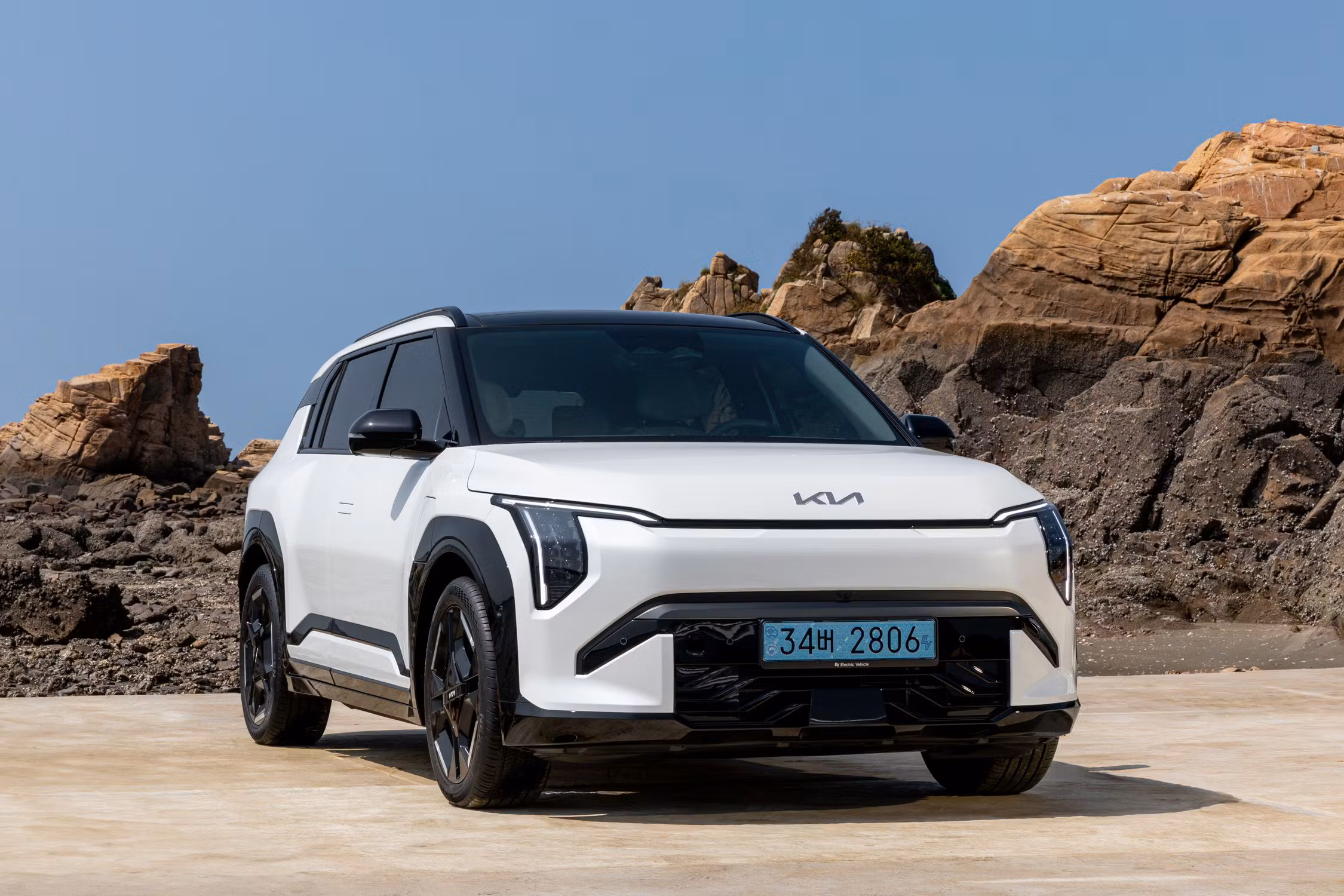2025 EV3